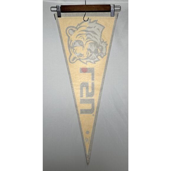 LSU TIGERS SEC 12X30 FOOTBALL VINTAGE NCAA PENNANT Made In USA - Picture 5 of 5